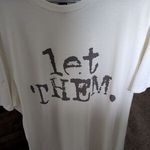 District Cream Tee with Artistic Text